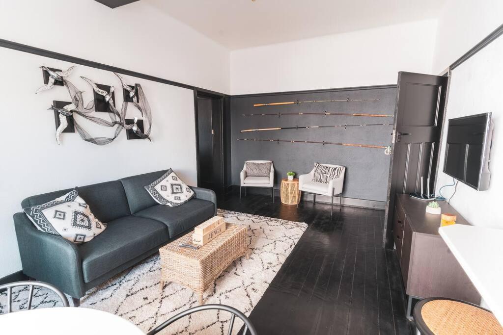 Cozy One-Bedroom In The Heart Of Sea Point Kaapstad Buitenkant foto