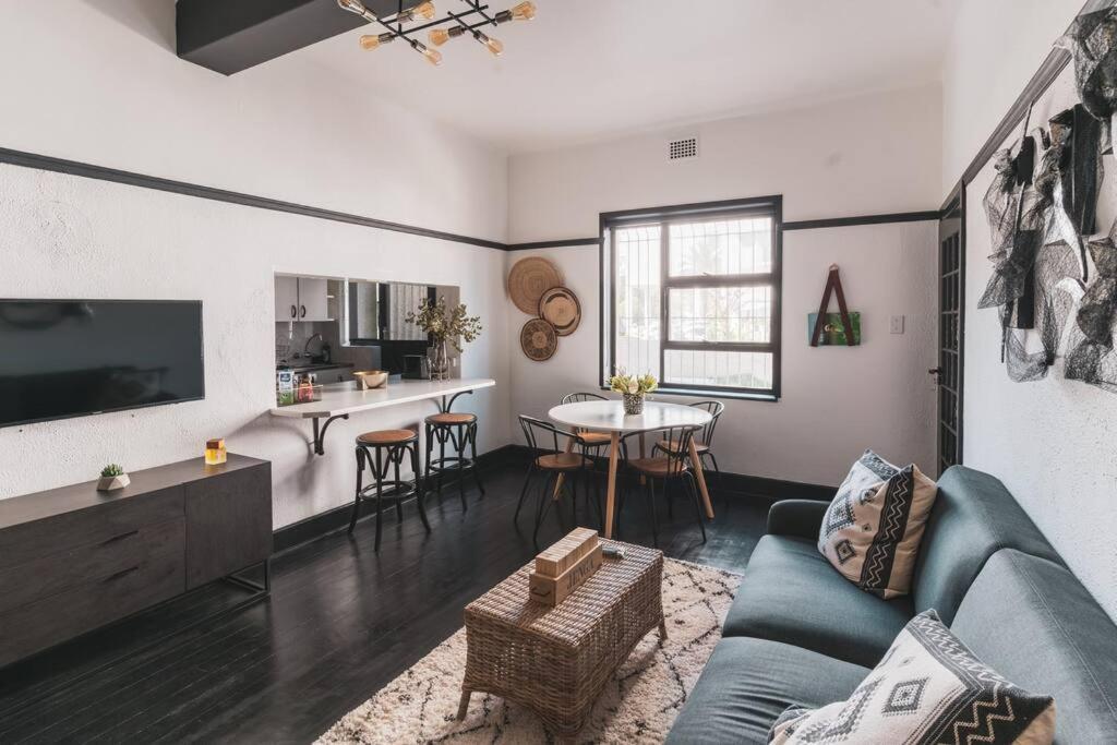 Cozy One-Bedroom In The Heart Of Sea Point Kaapstad Buitenkant foto
