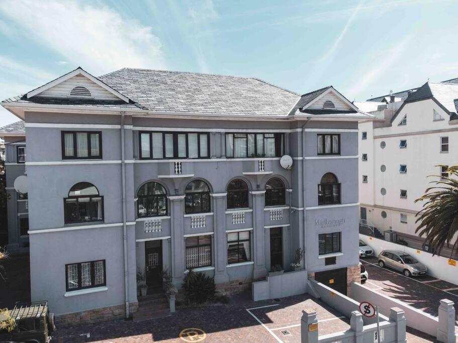 Cozy One-Bedroom In The Heart Of Sea Point Kaapstad Buitenkant foto